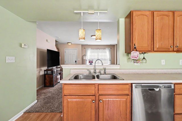 1810 Golden Oak Court, Crown Point, IN 46307