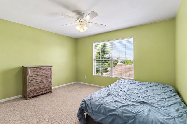 1810 Golden Oak Court, Crown Point, IN 46307