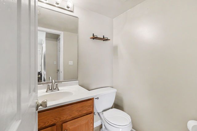 1810 Golden Oak Court, Crown Point, IN 46307
