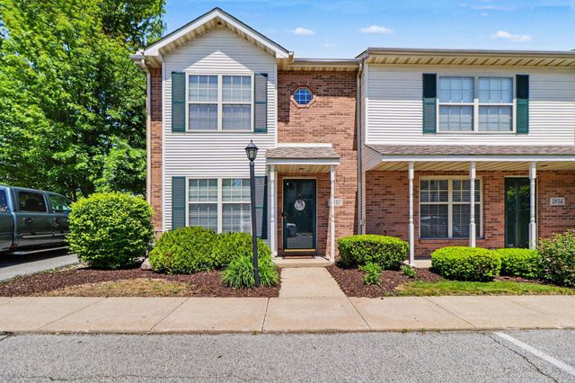 1810 Golden Oak Court, Crown Point, IN 46307