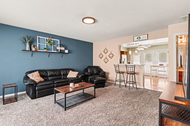 1810 Golden Oak Court, Crown Point, IN 46307