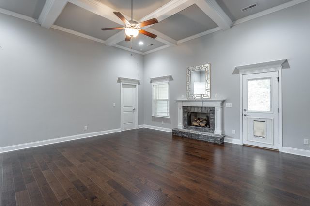 8665 Skybrook Drive, Ooltewah, TN 37363