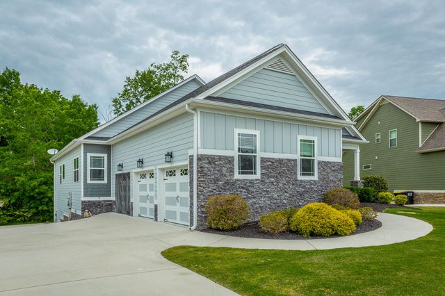 8665 Skybrook Drive, Ooltewah, TN 37363