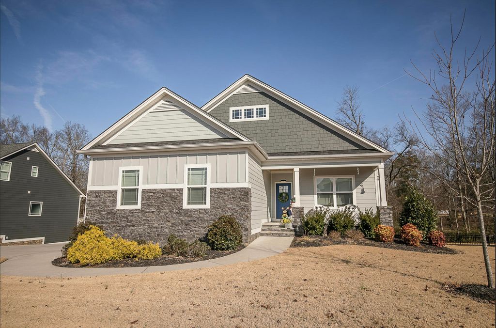 8665 Skybrook Drive, Ooltewah, TN 37363