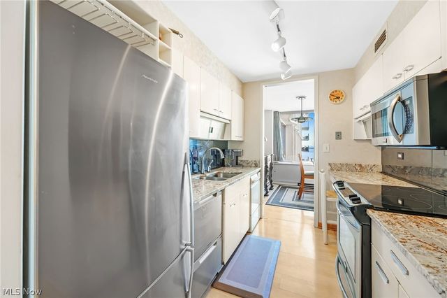 12700 Lake Avenue 1107, Lakewood, OH 44107