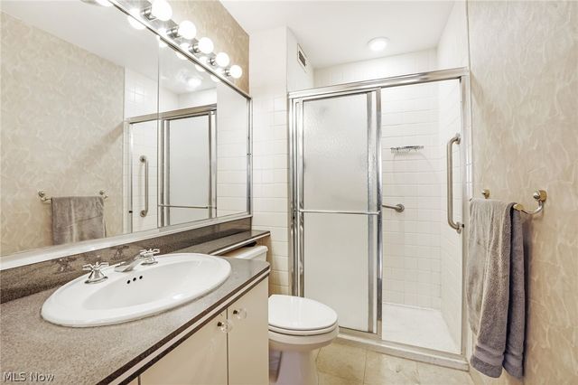 12700 Lake Avenue 1107, Lakewood, OH 44107