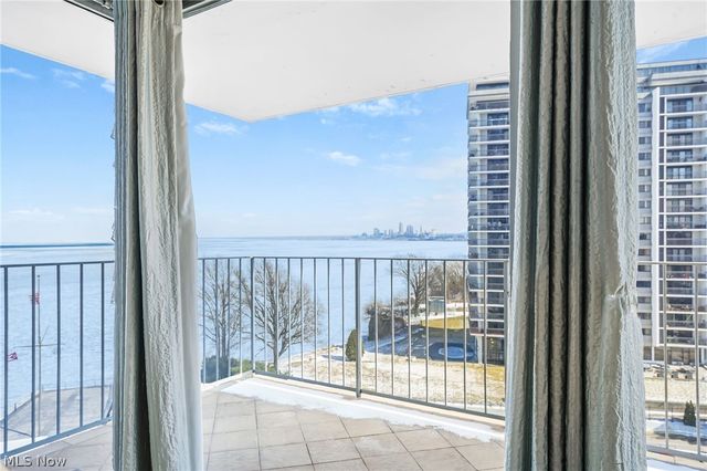 12700 Lake Avenue 1107, Lakewood, OH 44107