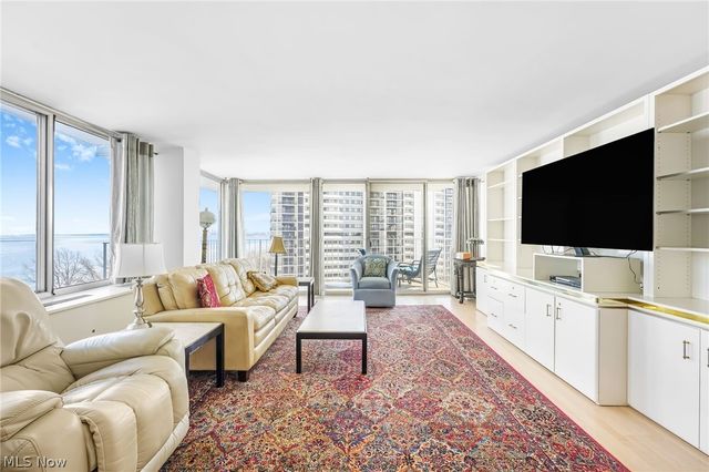 12700 Lake Avenue 1107, Lakewood, OH 44107