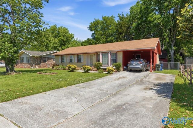 3016 Teton Circle NW, Huntsville, AL 35810