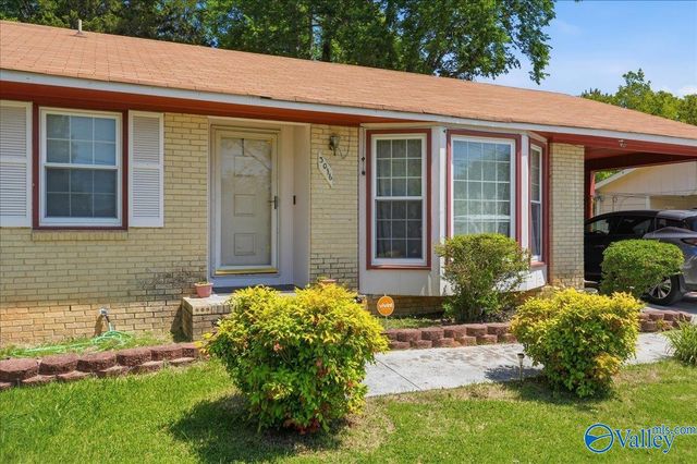 3016 Teton Circle NW, Huntsville, AL 35810