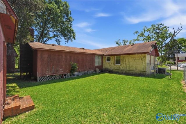 3016 Teton Circle NW, Huntsville, AL 35810