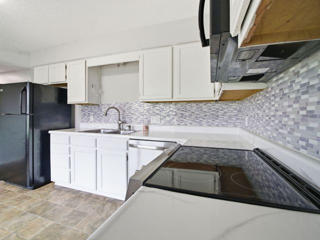 307 E Deanna Lane, Nixa, MO 65714