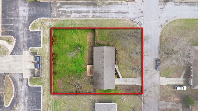 307 E Deanna Lane, Nixa, MO 65714