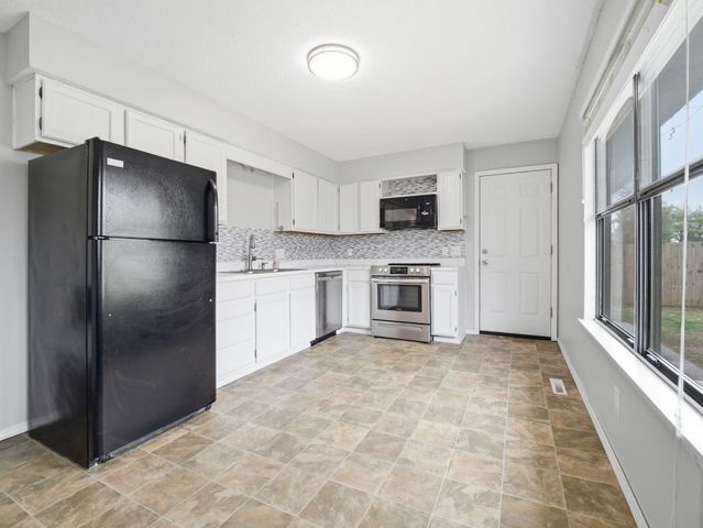 307 E Deanna Lane, Nixa, MO 65714