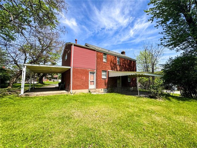 2710 Henderson Rd, White Oak, PA 15131