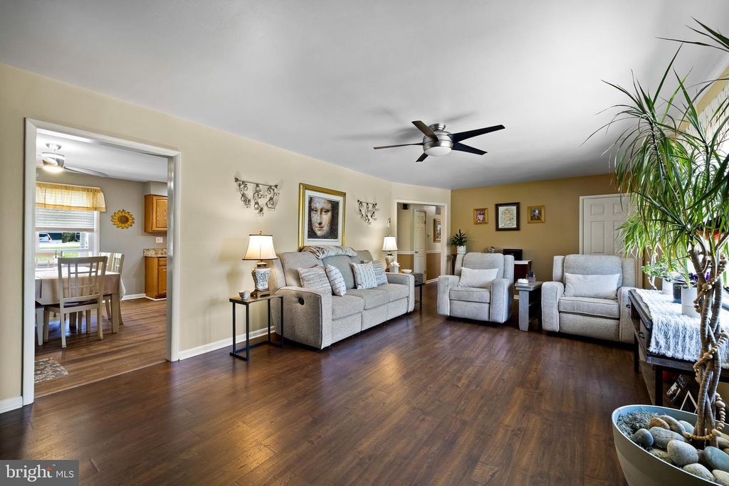 Image 11 of property listing at 8928 SATYR HILL, Parkville, MD 21234