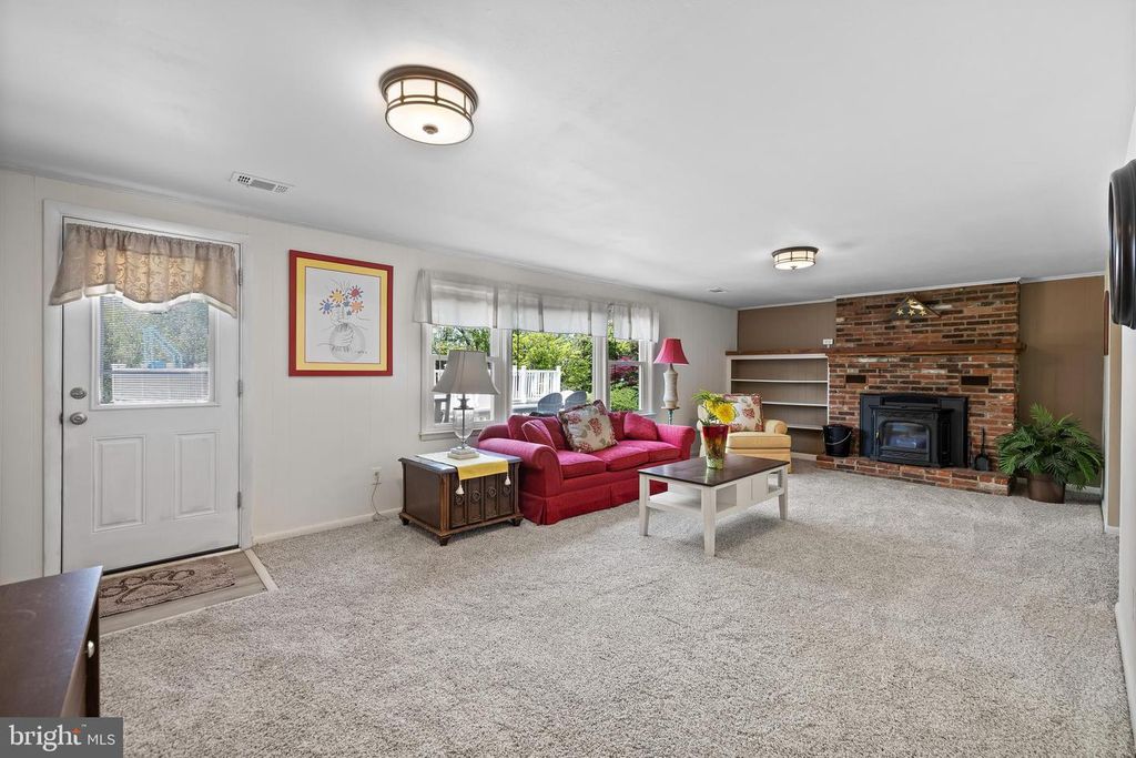 Image 28 of property listing at 8928 SATYR HILL, Parkville, MD 21234