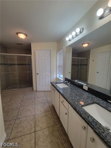 8071 Liriope LOOP, Lehigh Acres, FL 33972