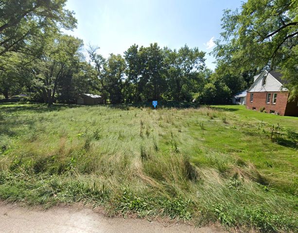 2225 Welworth Avenue, Rockford, IL 61108