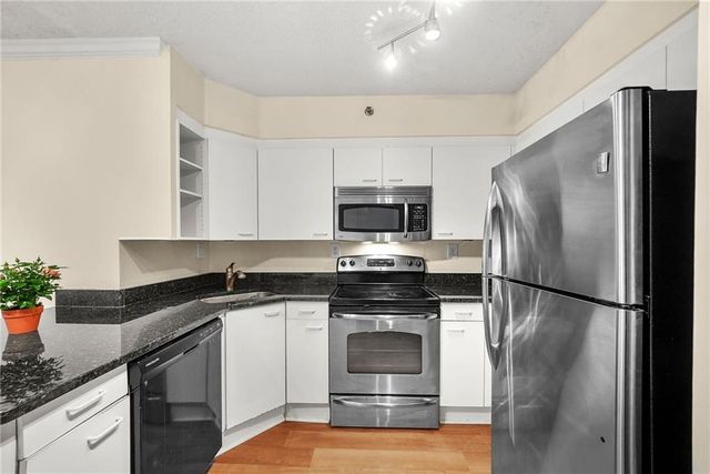 2870 Pharr Court South NW 608, Atlanta, GA 30305