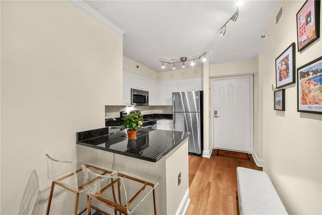 2870 Pharr Court South NW 608, Atlanta, GA 30305