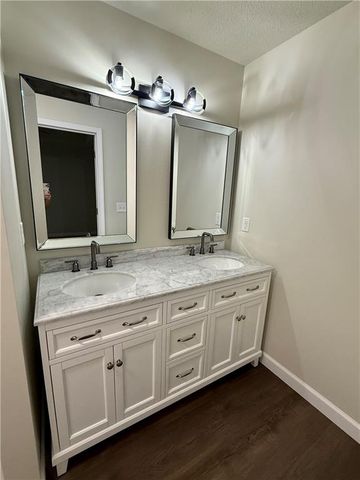 544 W 18th Street, Ottawa, KS 66067