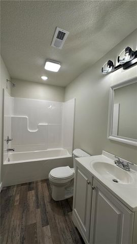 544 W 18th Street, Ottawa, KS 66067