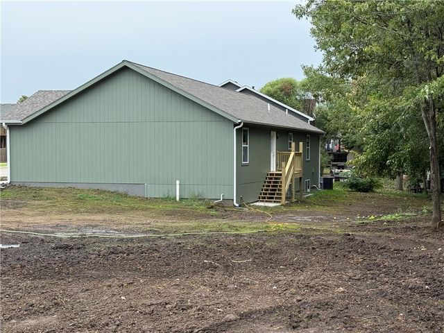 544 W 18th Street, Ottawa, KS 66067