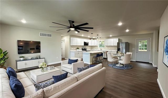 544 W 18th Street, Ottawa, KS 66067