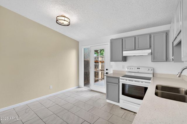 3351 N 69TH Drive 13, Phoenix, AZ 85033