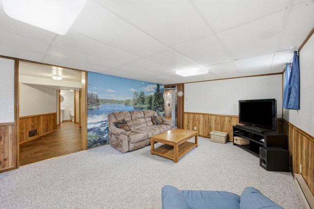 903 19th Street N, Moorhead, MN 56560