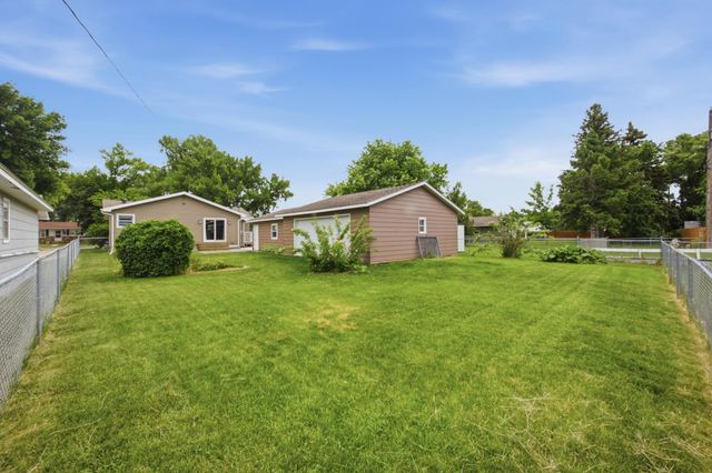 903 19th Street N, Moorhead, MN 56560