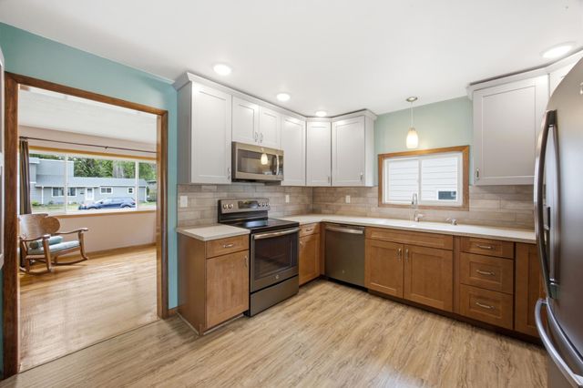 903 19th Street N, Moorhead, MN 56560
