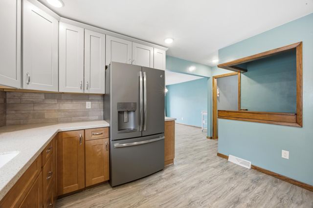 903 19th Street N, Moorhead, MN 56560