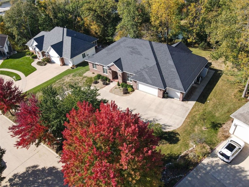 122 Lakota Court NE, Cedar Rapids, IA 52402