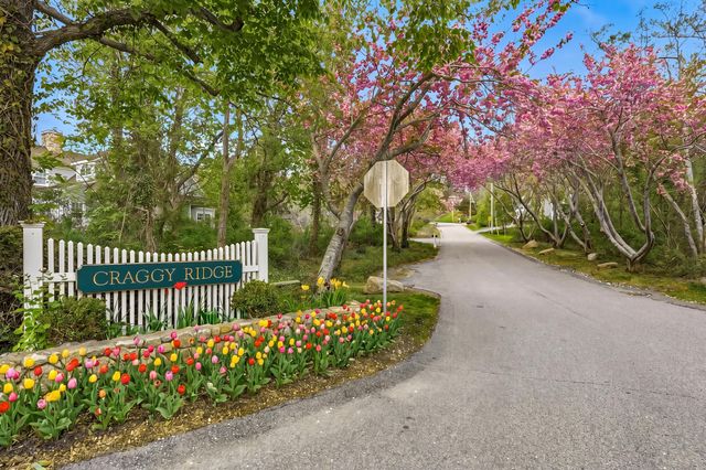 55 Ridgeview Drive, Falmouth, MA 02540