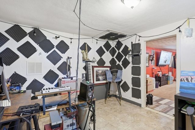 81 Packard Way, Brockton, MA 02301