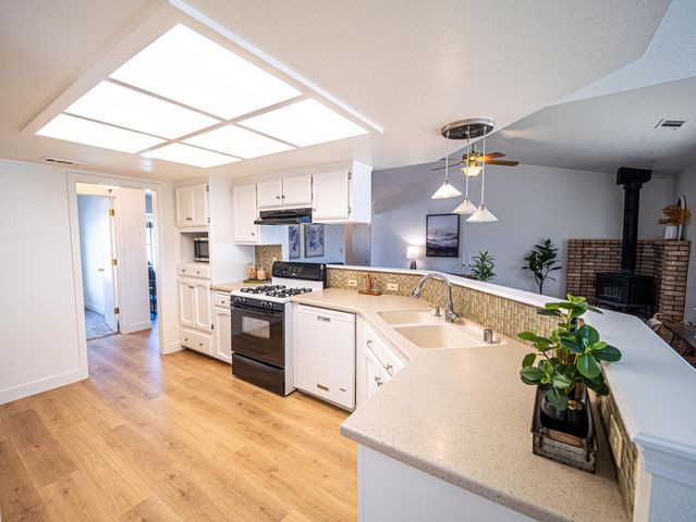 7331 Jonella Way, Redding, CA 96003