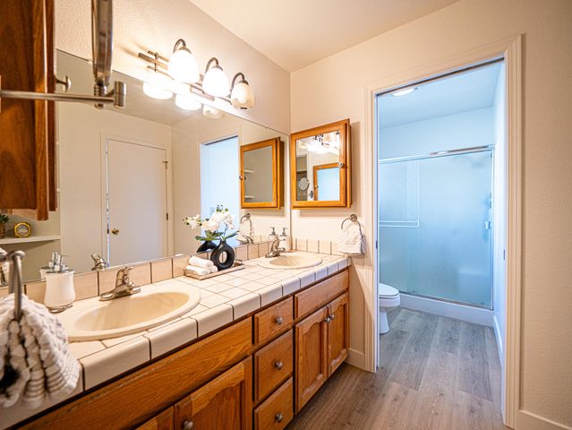 7331 Jonella Way, Redding, CA 96003