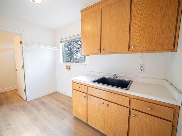 7331 Jonella Way, Redding, CA 96003