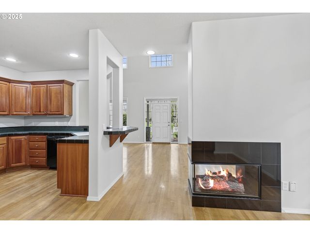 1202 Ne PARKS EDGE Cir, Hillsboro, OR 97124