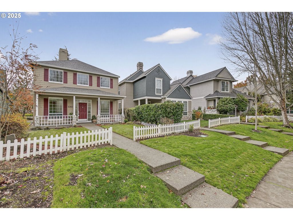1202 Ne PARKS EDGE Cir, Hillsboro, OR 97124