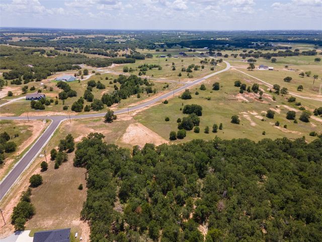 109 Coyote Cave Lane, Alvord, TX 76225
