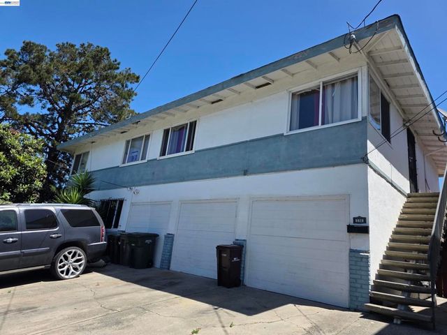 9826 Bancroft Ave, Oakland, CA 94603
