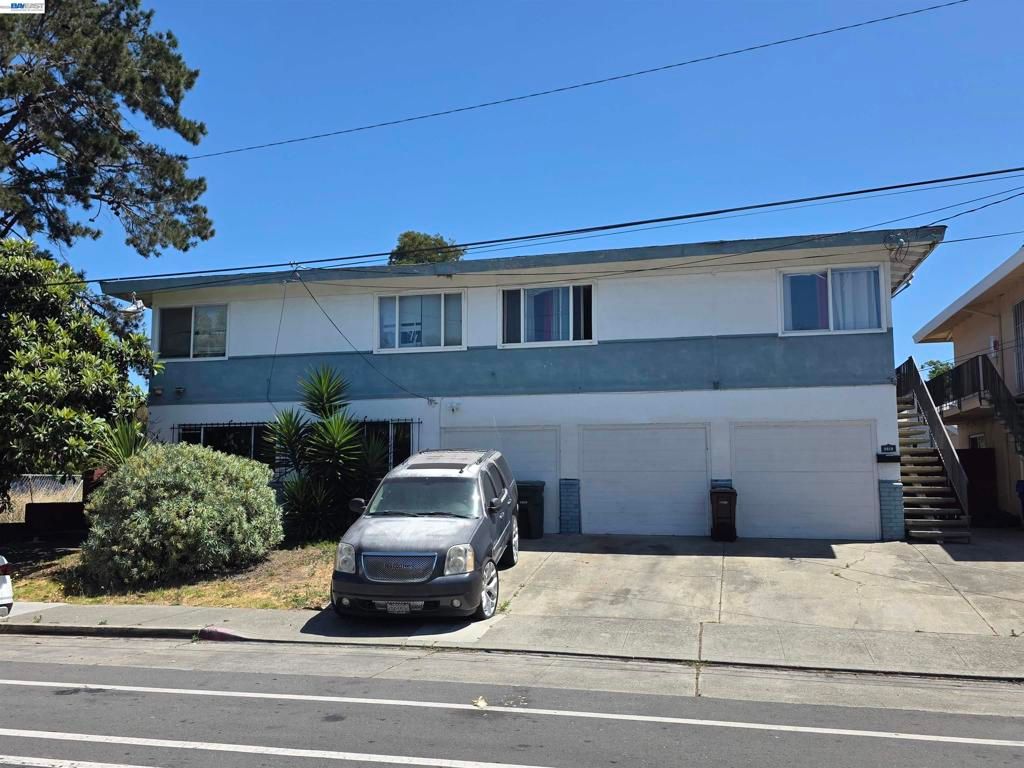 9826 Bancroft Ave, Oakland, CA 94603