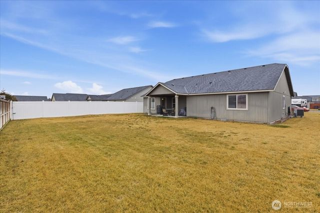 1341 E Landon Street, Moses Lake, WA 98837