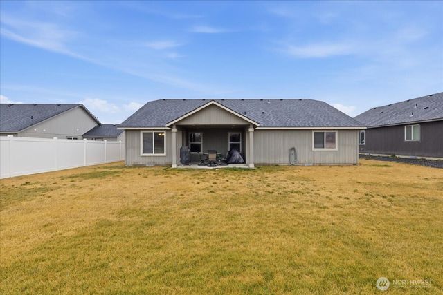 1341 E Landon Street, Moses Lake, WA 98837