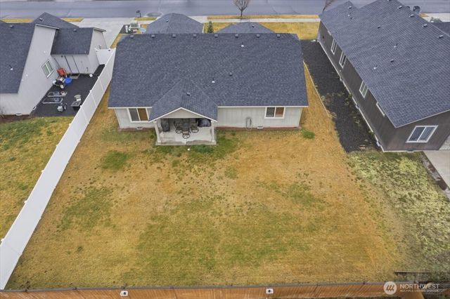 1341 E Landon Street, Moses Lake, WA 98837