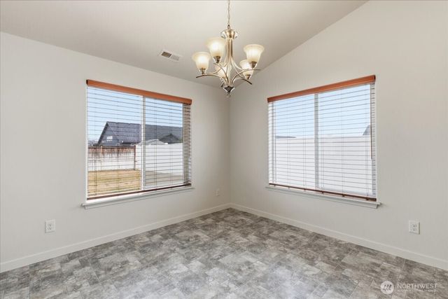 1341 E Landon Street, Moses Lake, WA 98837