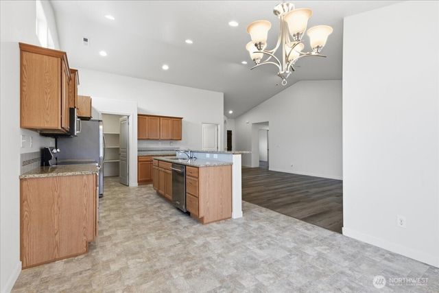 1341 E Landon Street, Moses Lake, WA 98837